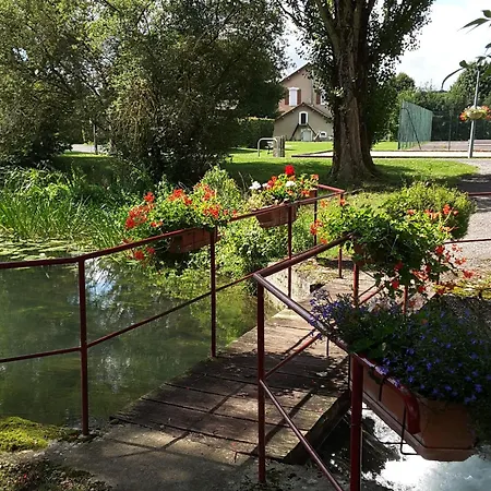 Bed & Breakfast D'hotes Au Calme Avec Table D'hotes Et Animaux Acceptes - Fr-1-585-142